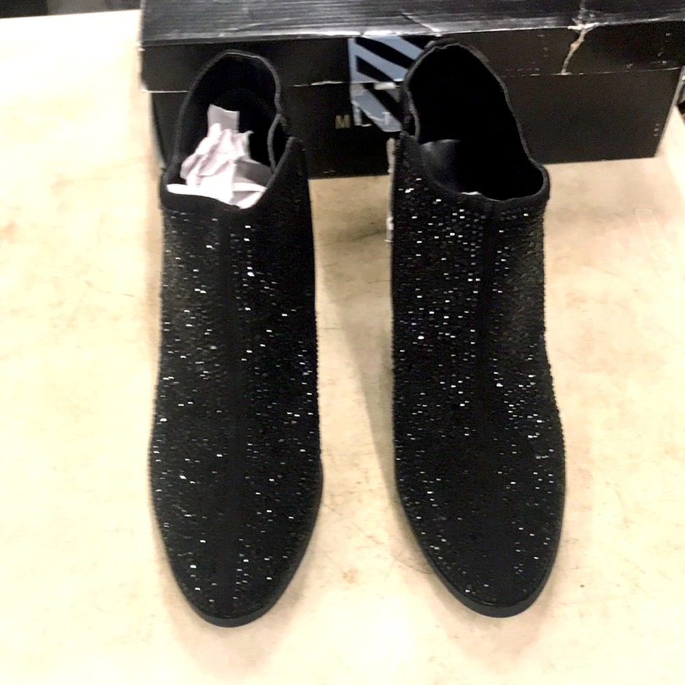 Heel boots